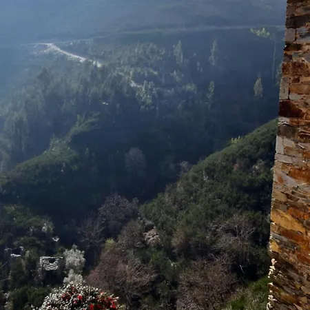 Casa Do Loureiro Dağ evi Arganil